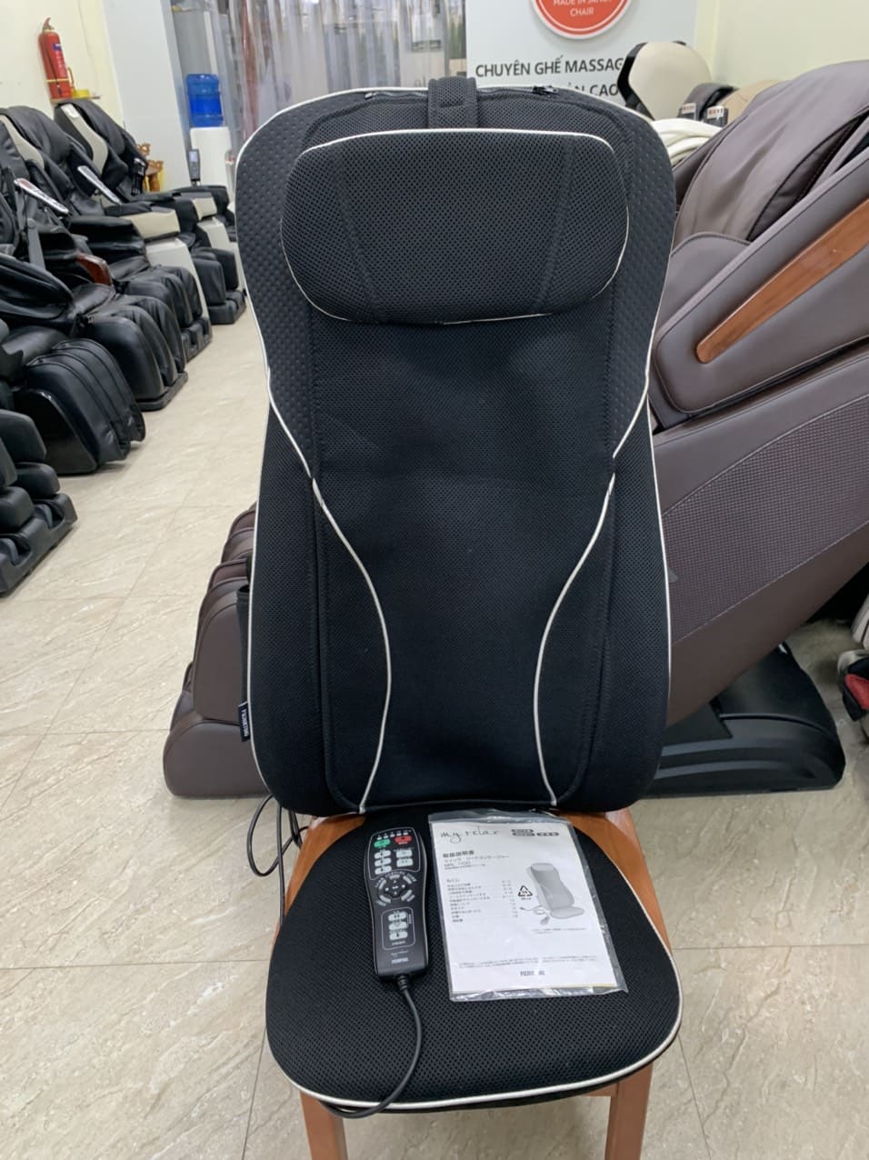Đệm Massage Lưng Fujiiryoki MRL-1000