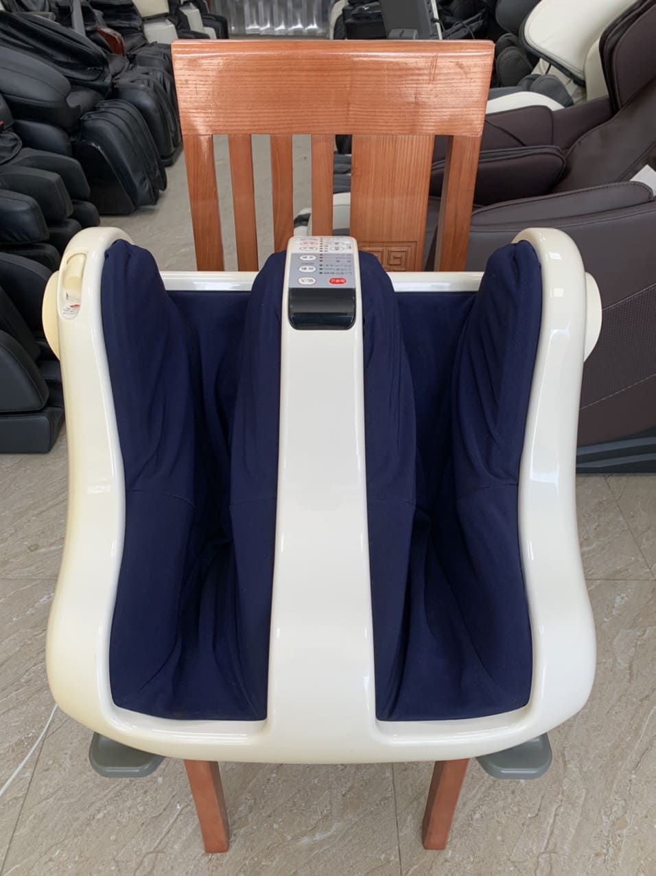 Máy massage chân Panasonic EP-VF50